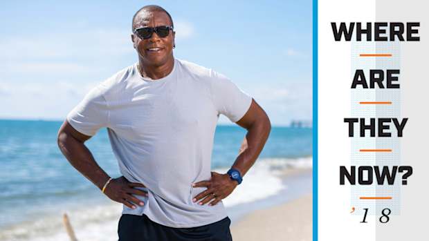 ahmad-rashad-beach-where-are-they-now.jpg